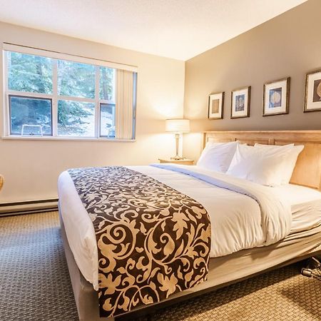 Snowbird Townhouses By Elevate Vacations Whistler Kültér fotó