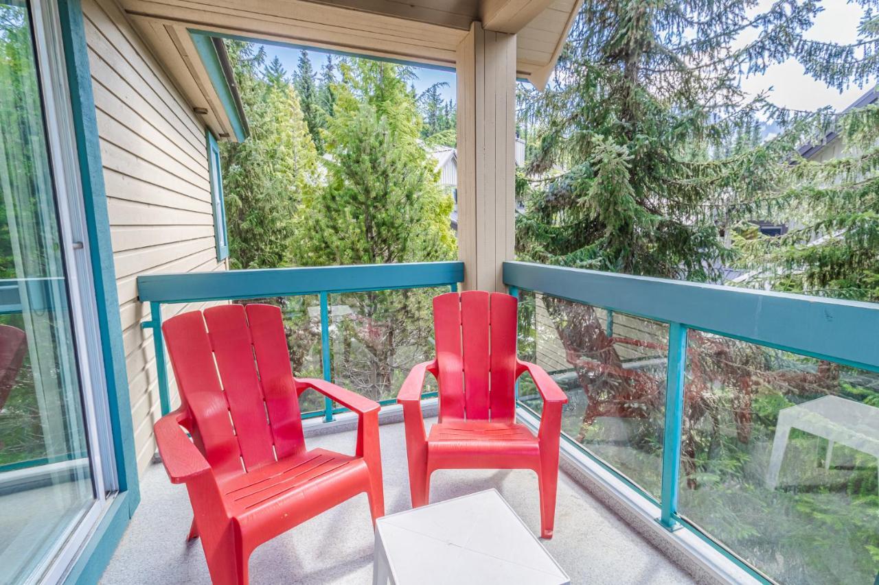 Snowbird Townhouses By Elevate Vacations Whistler Kültér fotó