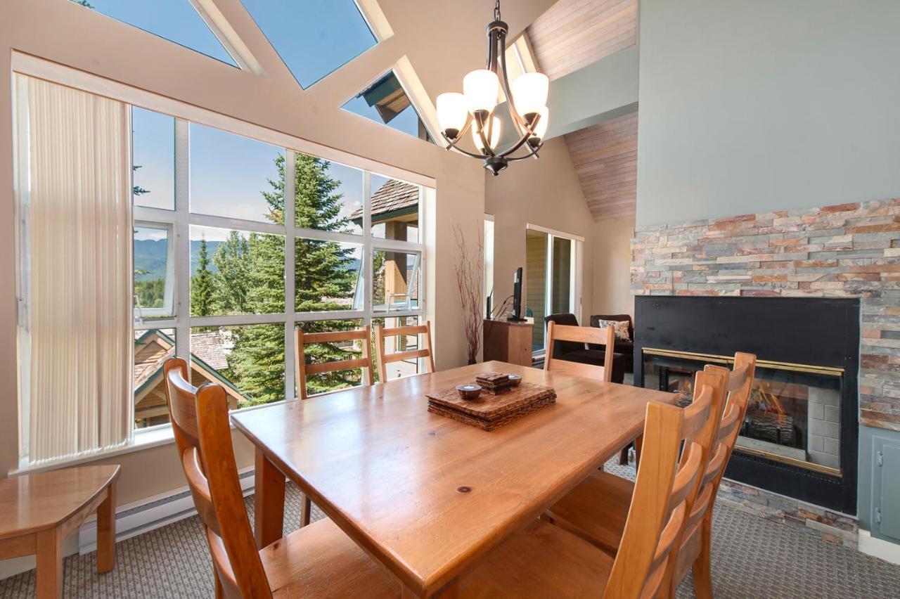 Snowbird Townhouses By Elevate Vacations Whistler Kültér fotó